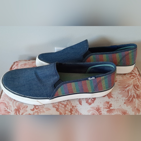 * Keds ~ Size 10 - Picture 2 of 7